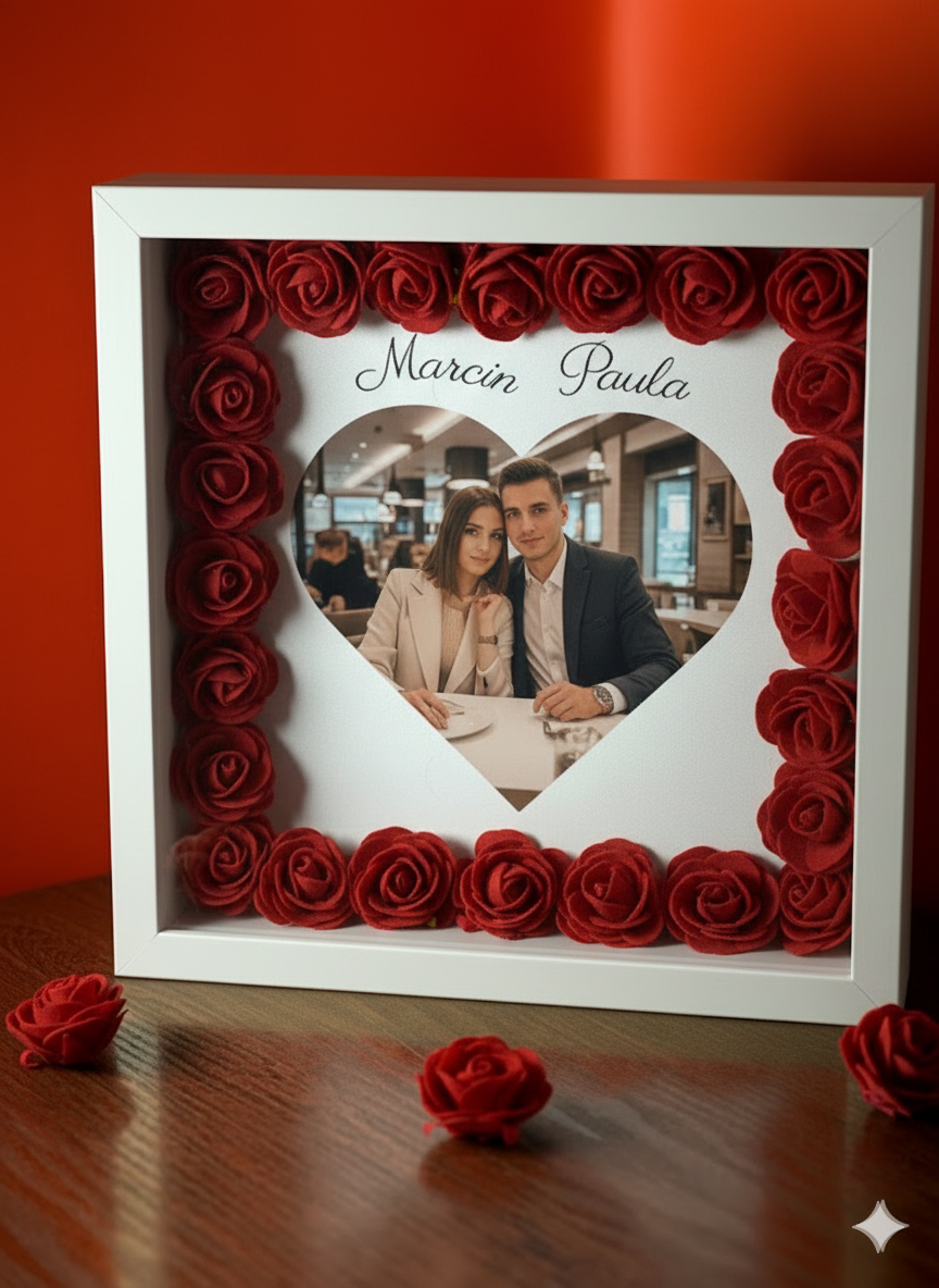 Personalizowana Ramka 3D "Różane Serce" – Wasze Zdjęcie w Eleganckiej Oprawie